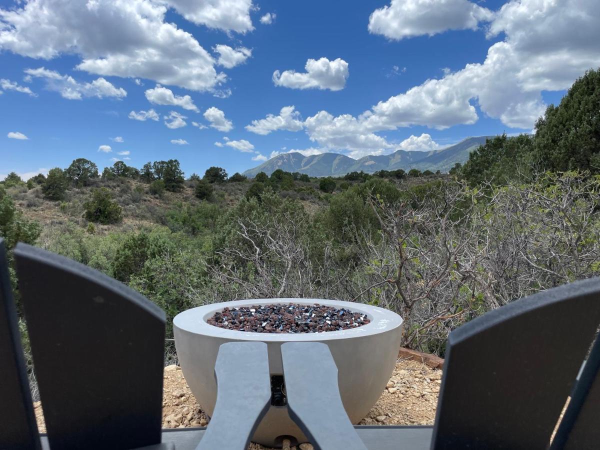 Canyon Rim Domes - A Luxury Glamping Experience!! Monticello Dış mekan fotoğraf