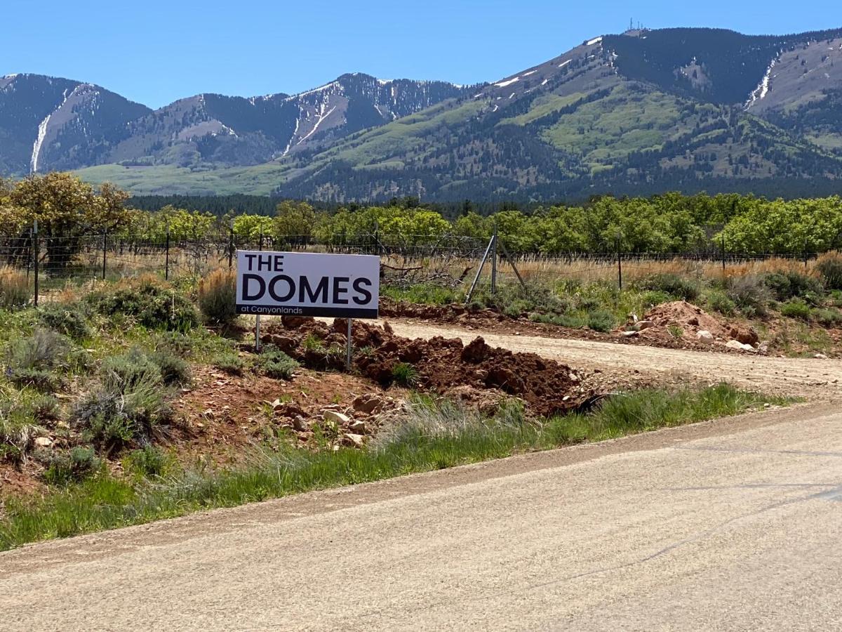 Canyon Rim Domes - A Luxury Glamping Experience!! Monticello Dış mekan fotoğraf